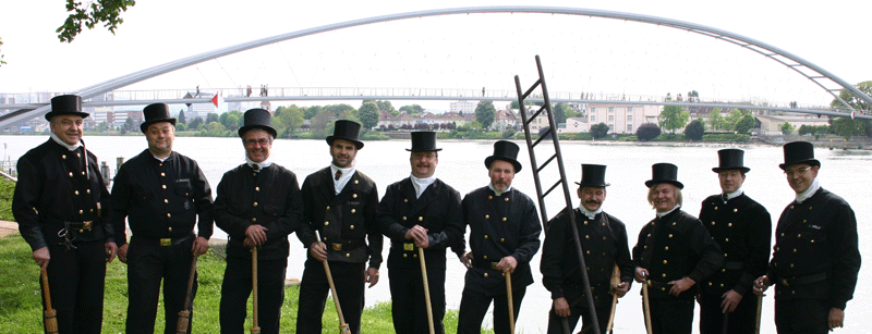 Gruppenbild am Rhein